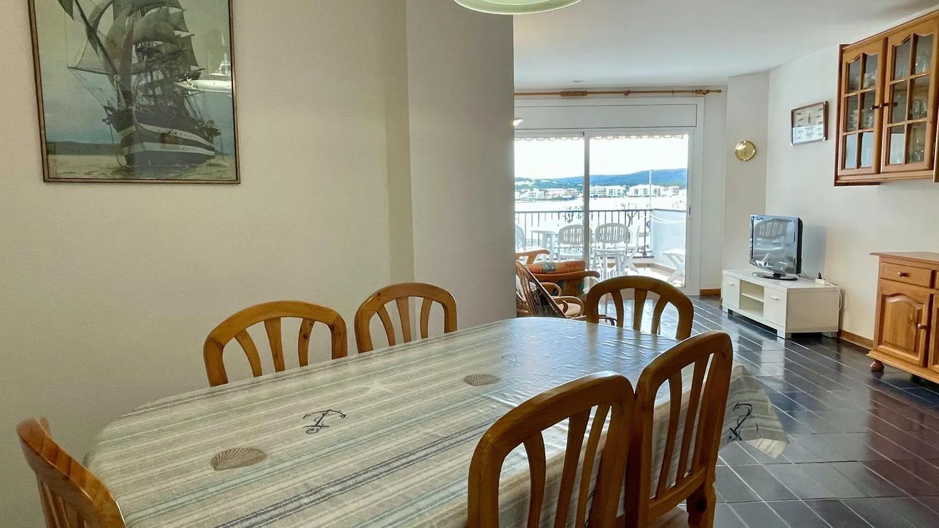 Passeig Del Mar - Apartamentos Primera Linea Spain