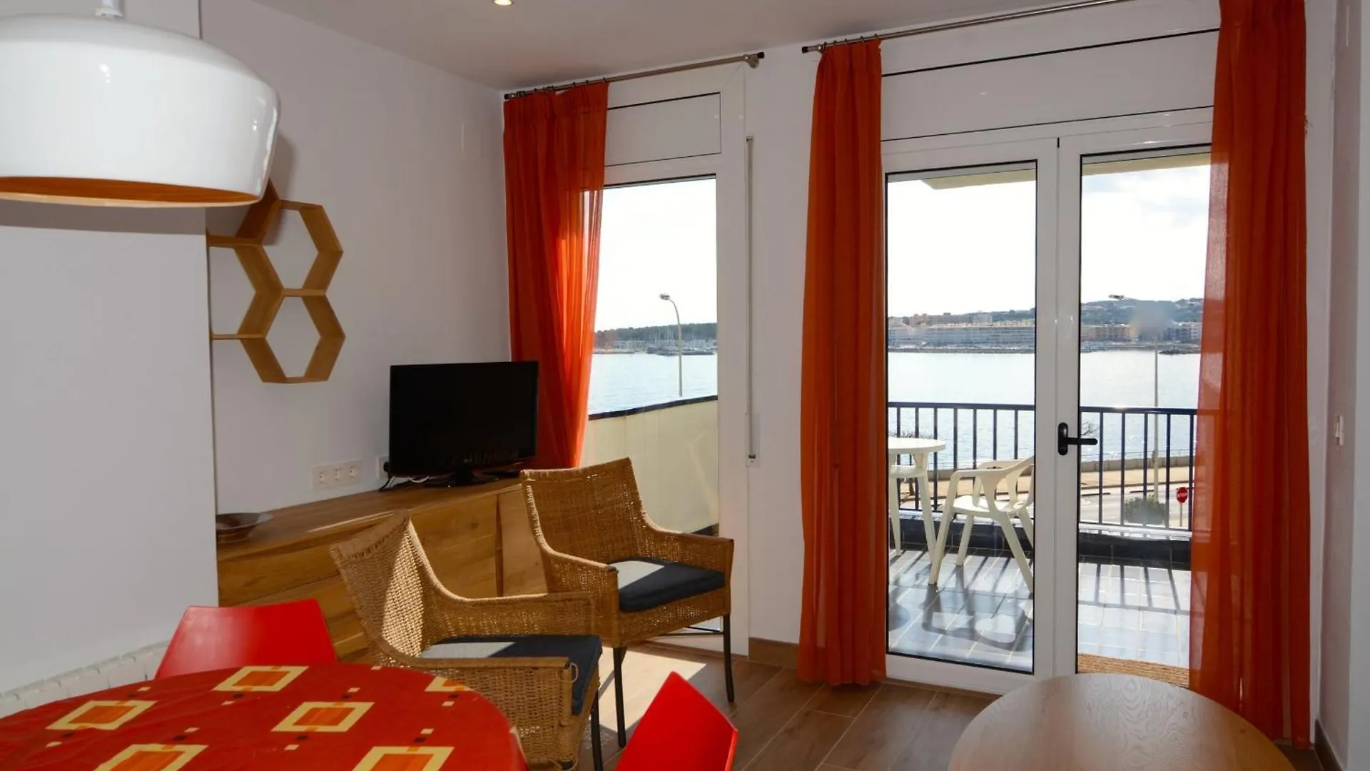 Passeig Del Mar - Apartamentos Primera Linea L' Escala 0*,
