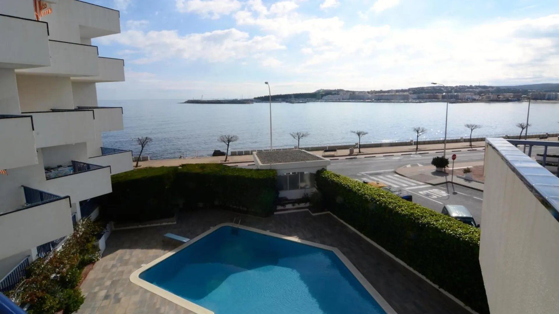 Passeig Del Mar - Apartamentos Primera Linea L' Escala 0*,  España